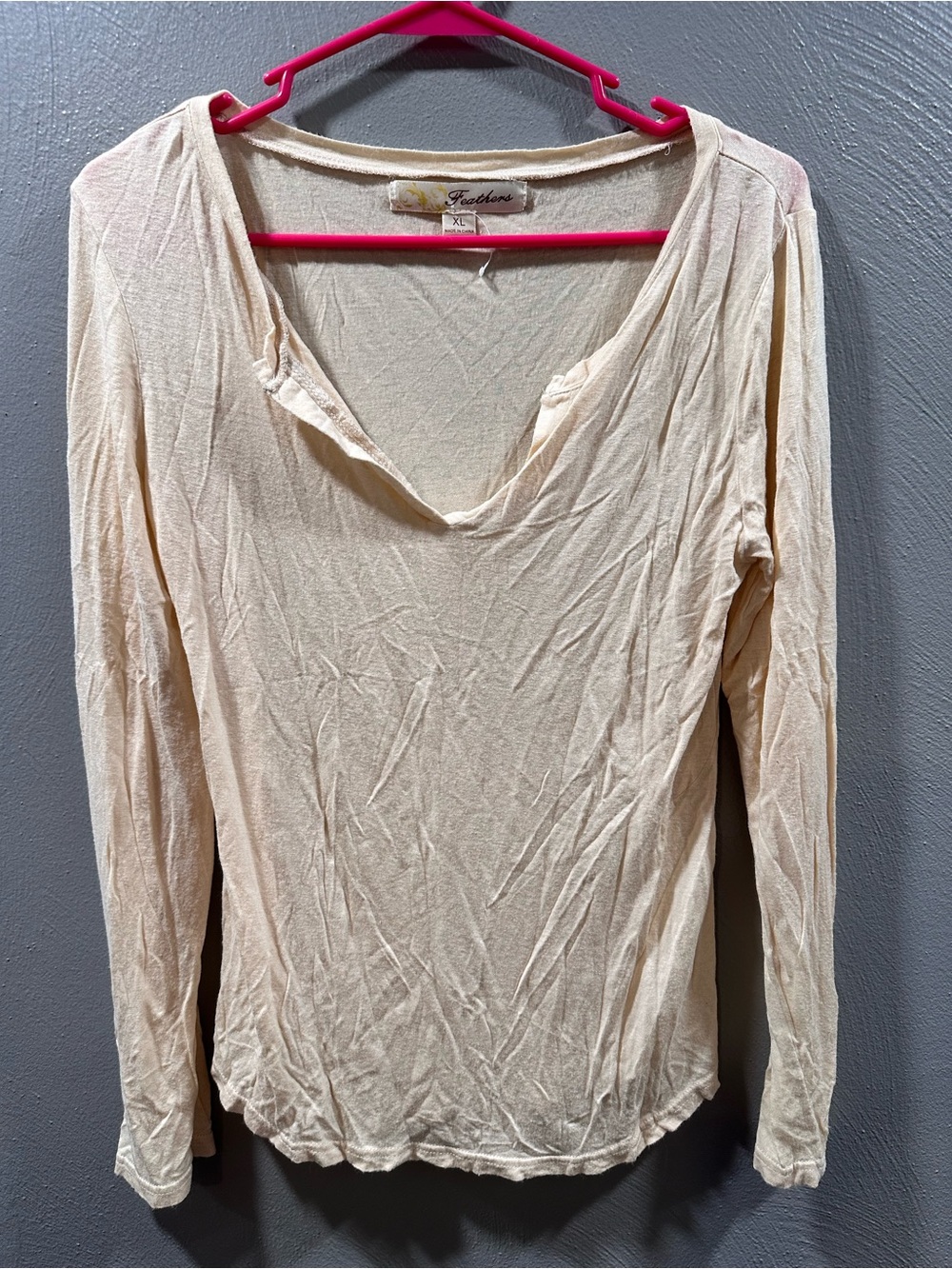 feathers Lightweight Long Sleeve V-Neck Top in Cream